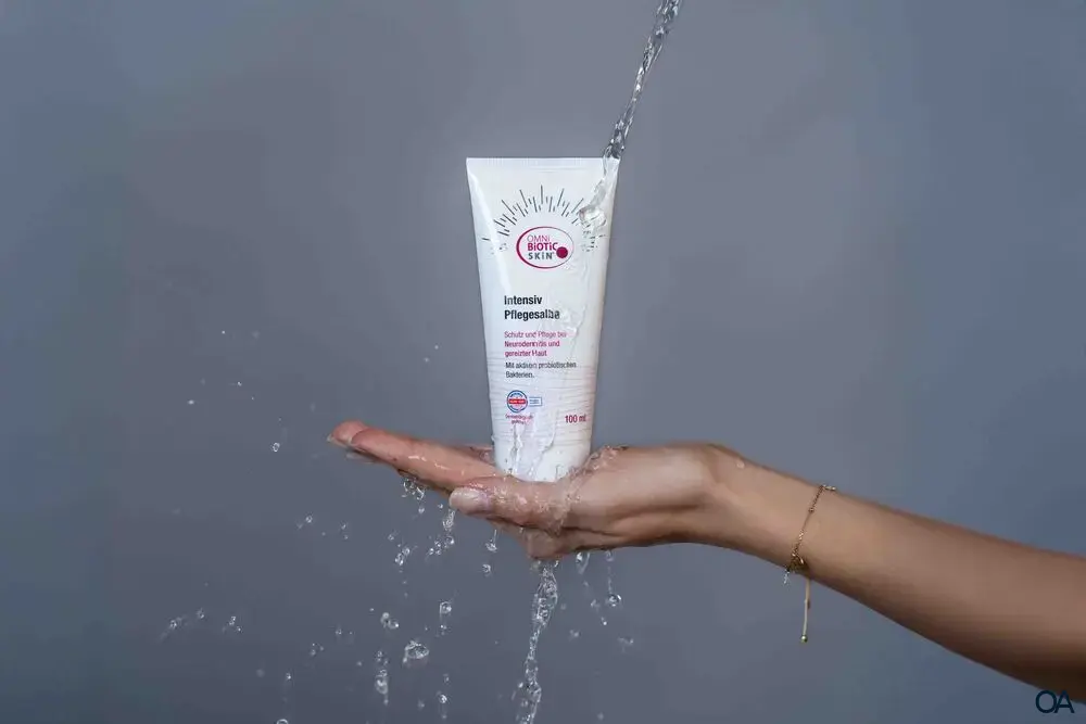 OMNi-BiOTiC SKiN® Intensiv-Pflegesalbe